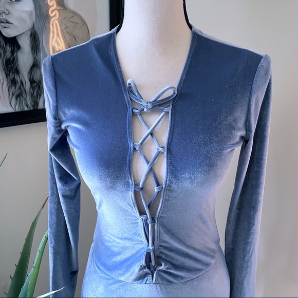 Reformation Velvet “Avalon” Bodysuit in Limber - Picture 2 of 5